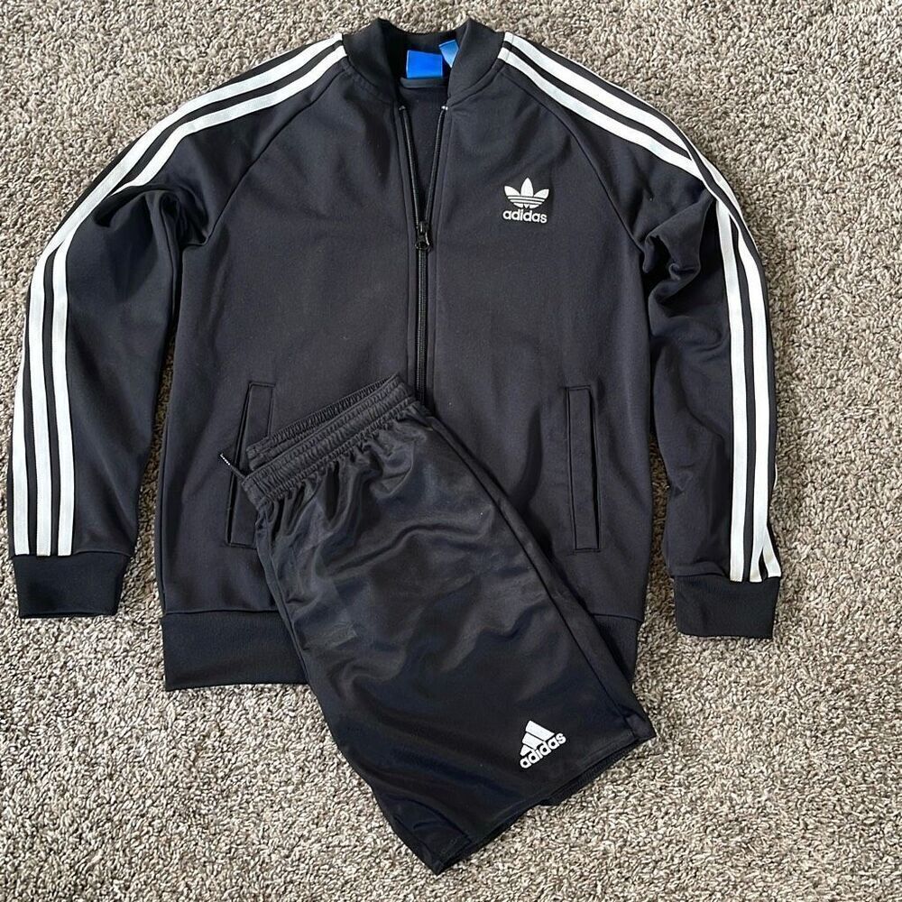 Adidas boys stripe jacket and Shorts size medium 11/12